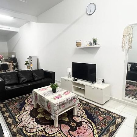 Homestay Near Plaza Tol Bandar Ainsdale Labu 外观 照片
