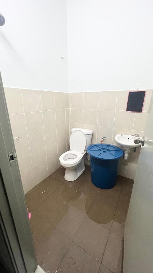 Homestay Near Plaza Tol Bandar Ainsdale Labu 外观 照片