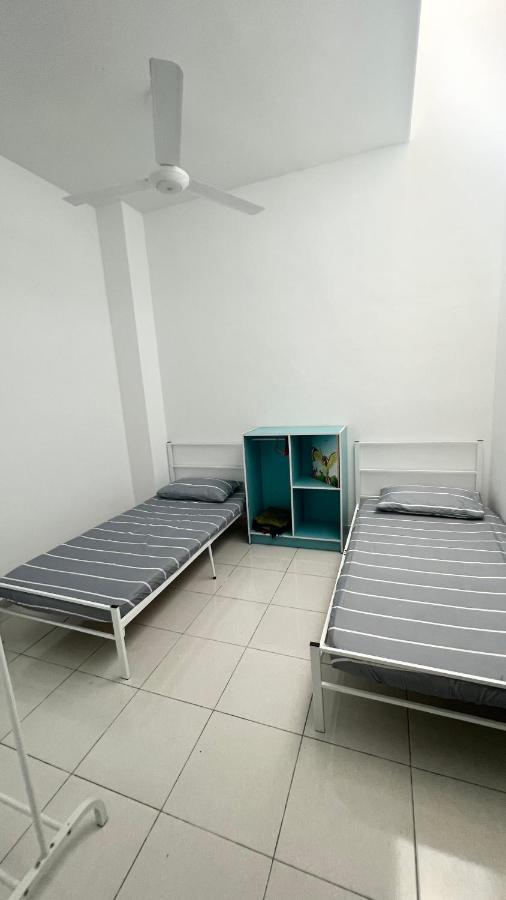 Homestay Near Plaza Tol Bandar Ainsdale Labu 外观 照片